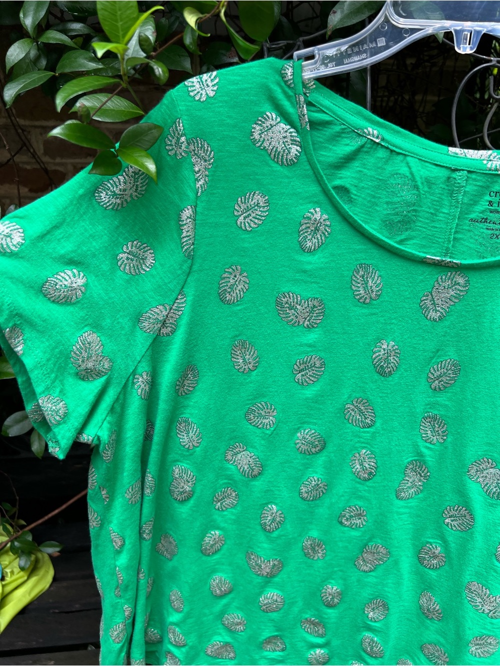 Crown & Ivy Tunic Top- in excellent NWOT condition. - Picture 3 of 7
